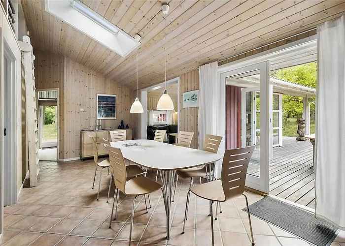 1408-aakirkeby-poseregardsvejen-8 *